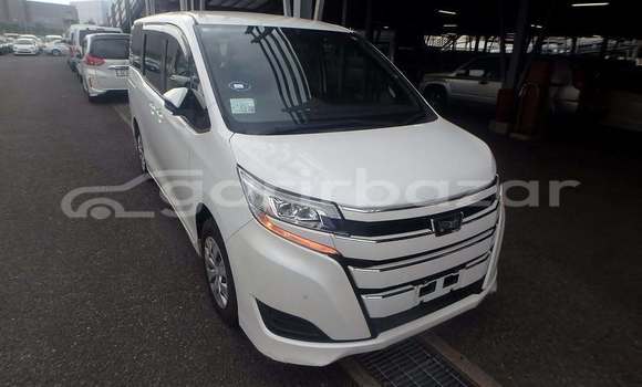 Buy Used 2019 Toyota Noha in Dhaka, Dhaka Buy Used 2019 Toyota Noha in Dhaka, Dhaka