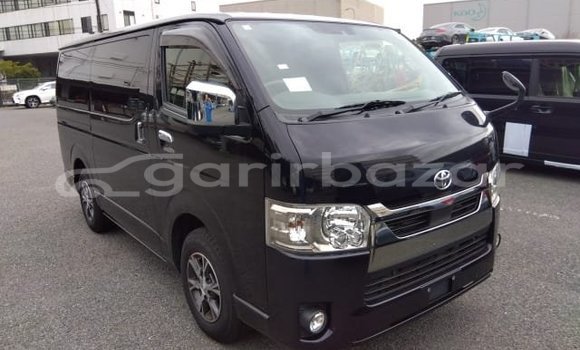 Buy Used 2020 Toyota Hiace in Dhaka, Dhaka Buy Used 2020 Toyota Hiace in Dhaka, Dhaka