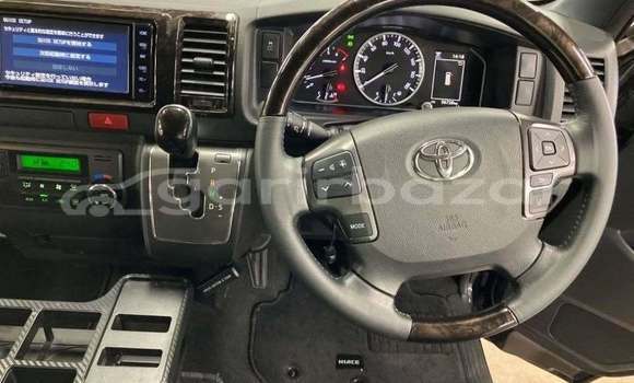 Buy Used 2020 Toyota Hiace in Dhaka, Dhaka Buy Used 2020 Toyota Hiace in Dhaka, Dhaka