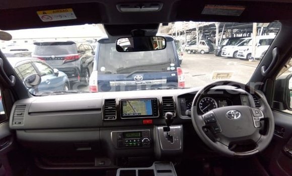 Buy Used 2020 Toyota Hiace in Dhaka, Dhaka Buy Used 2020 Toyota Hiace in Dhaka, Dhaka