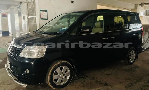 কেনা ব্যবহৃত Toyota Noah Black গাড়ী মধ্যে ঢাকা মধ্যে Dhaka কেনা ব্যবহৃত Toyota Noah Black গাড়ী মধ্যে ঢাকা মধ্যে Dhaka