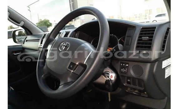 Buy Used 2019 Toyota Hiace in Dhaka, Dhaka Buy Used 2019 Toyota Hiace in Dhaka, Dhaka