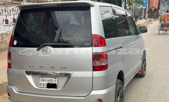 Buy Used 2002 Toyota Noah in Dhaka, Dhaka Buy Used 2002 Toyota Noah in Dhaka, Dhaka