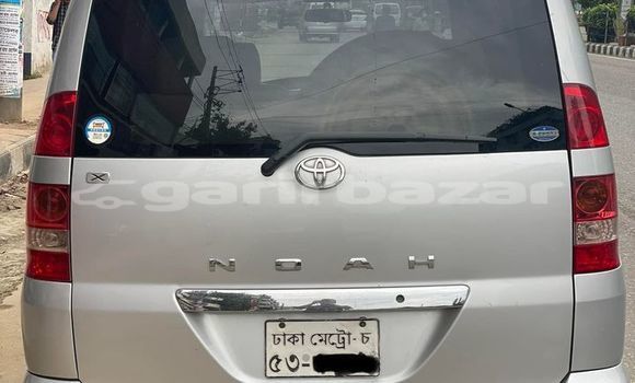 Buy Used 2002 Toyota Noah in Dhaka, Dhaka Buy Used 2002 Toyota Noah in Dhaka, Dhaka
