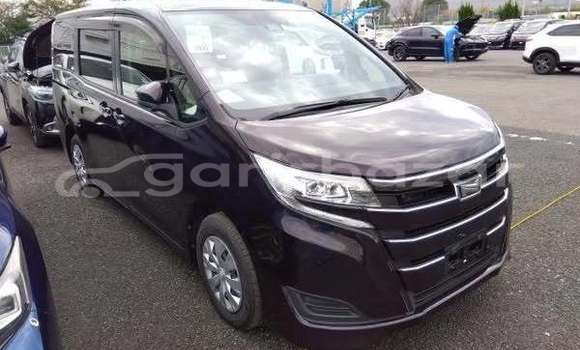 Buy Used 2019 Toyota Noah in Dhaka, Dhaka Buy Used 2019 Toyota Noah in Dhaka, Dhaka