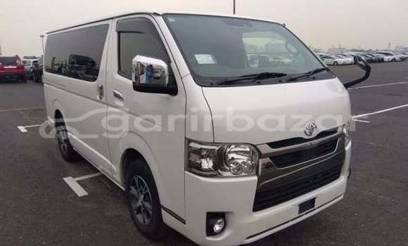 Buy Used 2021 Toyota Harrier in Dhaka, Dhaka Buy Used 2021 Toyota Harrier in Dhaka, Dhaka