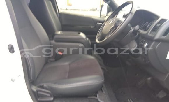 Buy Used 2021 Toyota Harrier in Dhaka, Dhaka Buy Used 2021 Toyota Harrier in Dhaka, Dhaka