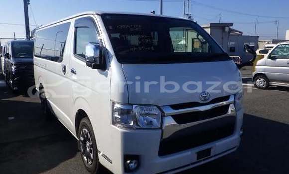Buy Used 2018 Toyota Hiace in Dhaka, Dhaka Buy Used 2018 Toyota Hiace in Dhaka, Dhaka