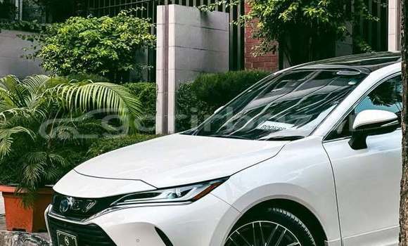 Buy Used 2020 Toyota Harrier in Dhaka, Dhaka Buy Used 2020 Toyota Harrier in Dhaka, Dhaka