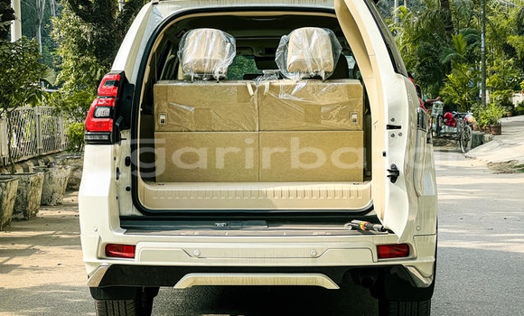 Buy Used 2021 Toyota Land cruiser prado in Dhaka, Dhaka Buy Used 2021 Toyota Land cruiser prado in Dhaka, Dhaka