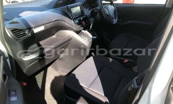 কেনা ব্যবহৃত Toyota Noah White গাড়ী মধ্যে ঢাকা মধ্যে Dhaka কেনা ব্যবহৃত Toyota Noah White গাড়ী মধ্যে ঢাকা মধ্যে Dhaka