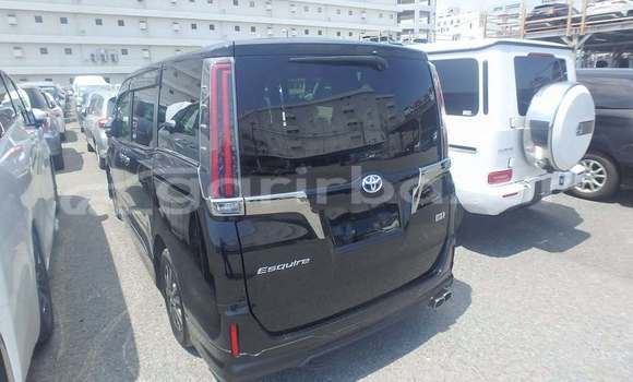 কেনা ব্যবহৃত Toyota Esquire Black গাড়ী মধ্যে ঢাকা মধ্যে Dhaka কেনা ব্যবহৃত Toyota Esquire Black গাড়ী মধ্যে ঢাকা মধ্যে Dhaka