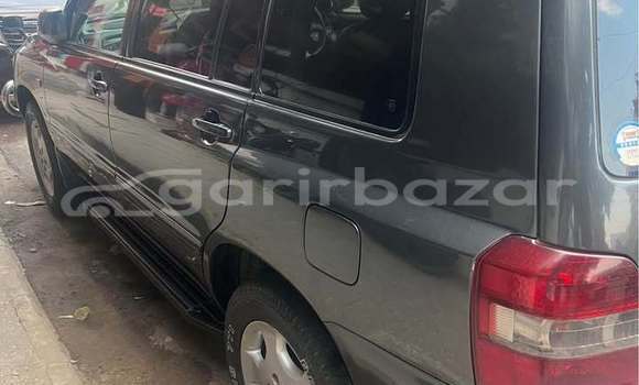 Buy Used 2003 Toyota Kluger in Dhaka, Dhaka Buy Used 2003 Toyota Kluger in Dhaka, Dhaka