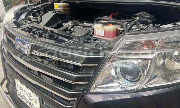 Buy Used 2014 Toyota Noah in Dhaka, Dhaka Buy Used 2014 Toyota Noah in Dhaka, Dhaka
