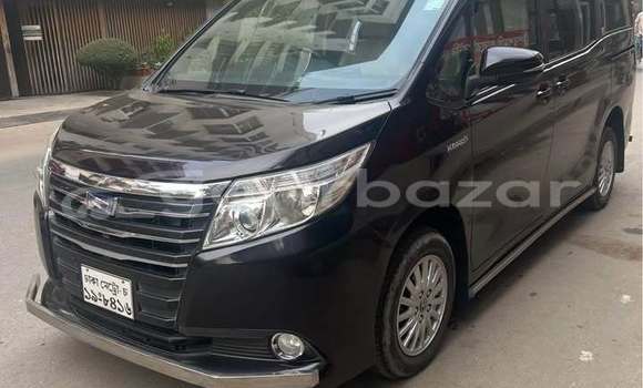 Buy Used 2014 Toyota Noah in Dhaka, Dhaka Buy Used 2014 Toyota Noah in Dhaka, Dhaka