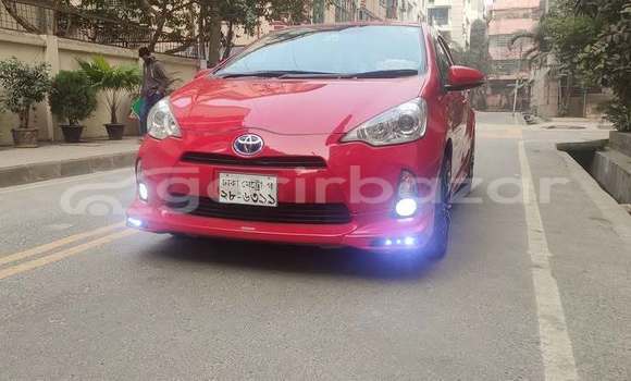 Buy Used 2013 Toyota Vitz in Dhaka, Dhaka Buy Used 2013 Toyota Vitz in Dhaka, Dhaka