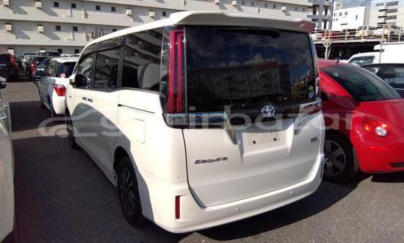 Buy Used 2019 Toyota Esquire in Dhaka, Dhaka Buy Used 2019 Toyota Esquire in Dhaka, Dhaka