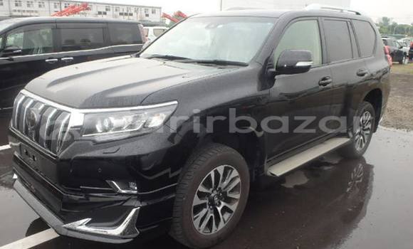 Buy Used 2022 Toyota Land cruiser-prado in Dhaka, Dhaka Buy Used 2022 Toyota Land cruiser-prado in Dhaka, Dhaka
