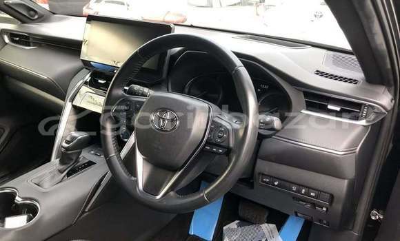 Buy Used 2021 Toyota Harrier in Dhaka, Dhaka Buy Used 2021 Toyota Harrier in Dhaka, Dhaka