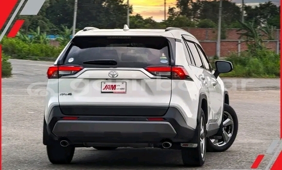 Buy Used Toyota Rav4 g hybrid sunroof 2019 in Bagerhat, Khulna Buy Used Toyota Rav4 g hybrid sunroof 2019 in Bagerhat, Khulna