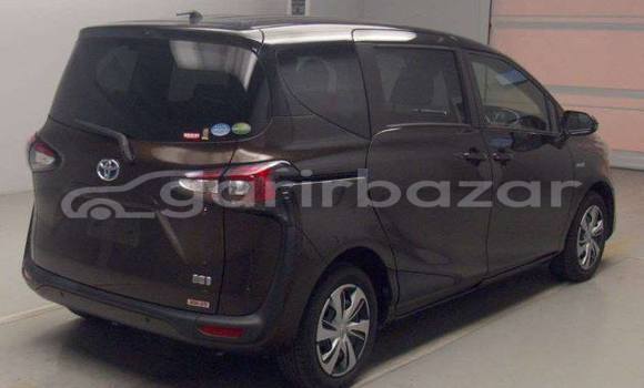 Buy Used 2020 Toyota Sienta in Dhaka, Dhaka Buy Used 2020 Toyota Sienta in Dhaka, Dhaka