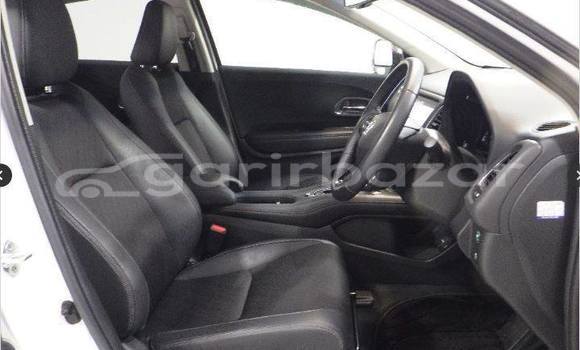 Buy Used 2020 Honda Vezel in Dhaka, Dhaka Buy Used 2020 Honda Vezel in Dhaka, Dhaka