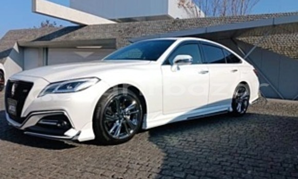 Buy Used 2019 Toyota Crown in Dhaka, Dhaka Buy Used 2019 Toyota Crown in Dhaka, Dhaka