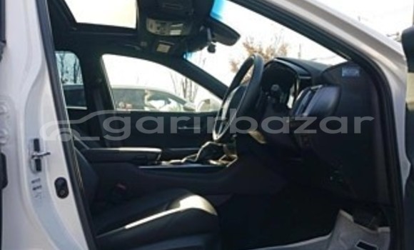 Buy Used 2019 Toyota Crown in Dhaka, Dhaka Buy Used 2019 Toyota Crown in Dhaka, Dhaka