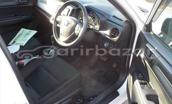 কেনা ব্যবহৃত Toyota axio White গাড়ী মধ্যে ঢাকা মধ্যে Dhaka কেনা ব্যবহৃত Toyota axio White গাড়ী মধ্যে ঢাকা মধ্যে Dhaka