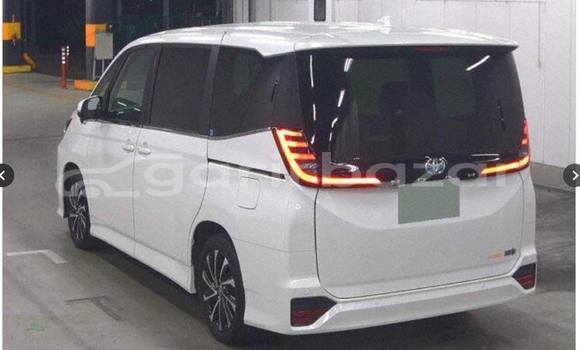 কেনা ব্যবহৃত Toyota Noah White গাড়ী মধ্যে ঢাকা মধ্যে Dhaka কেনা ব্যবহৃত Toyota Noah White গাড়ী মধ্যে ঢাকা মধ্যে Dhaka