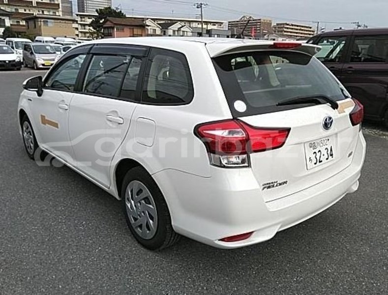 Big with watermark toyota axio fielder dhaka dhaka 47097