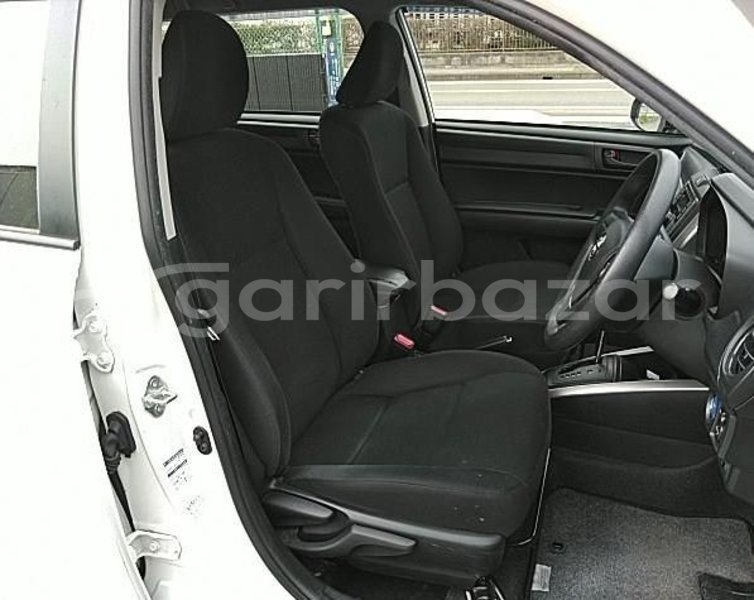 Big with watermark toyota axio fielder dhaka dhaka 47097