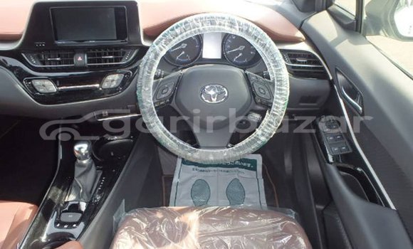 কেনা ব্যবহৃত Toyota CH-R White গাড়ী মধ্যে ঢাকা মধ্যে Dhaka কেনা ব্যবহৃত Toyota CH-R White গাড়ী মধ্যে ঢাকা মধ্যে Dhaka