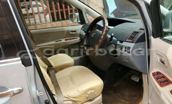 Buy Used Toyota Noah ☓ 2020 in Bhanga, Faridpur Buy Used Toyota Noah ☓ 2020 in Bhanga, Faridpur
