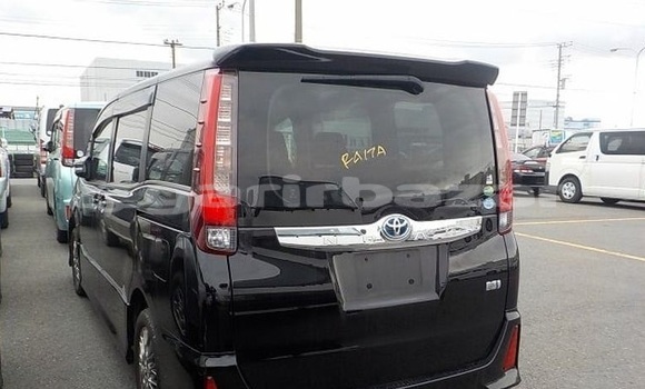 Buy Used 2016 Toyota Noah in Dhaka, Dhaka Buy Used 2016 Toyota Noah in Dhaka, Dhaka