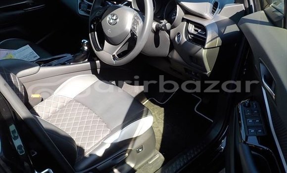 কেনা ব্যবহৃত Toyota C-HR Black গাড়ী মধ্যে ঢাকা মধ্যে Dhaka কেনা ব্যবহৃত Toyota C-HR Black গাড়ী মধ্যে ঢাকা মধ্যে Dhaka