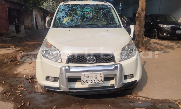 Buy Used 2006 Toyota Rush in Dhaka, Dhaka Buy Used 2006 Toyota Rush in Dhaka, Dhaka