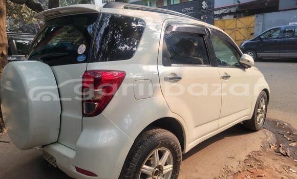 Buy Used 2006 Toyota Rush in Dhaka, Dhaka Buy Used 2006 Toyota Rush in Dhaka, Dhaka