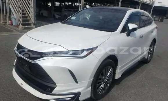 Buy Used 2020 Toyota Harrier in Dhaka, Dhaka Buy Used 2020 Toyota Harrier in Dhaka, Dhaka