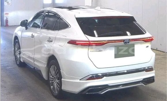 Buy Used 2020 Toyota Harrier in Dhaka, Dhaka Buy Used 2020 Toyota Harrier in Dhaka, Dhaka