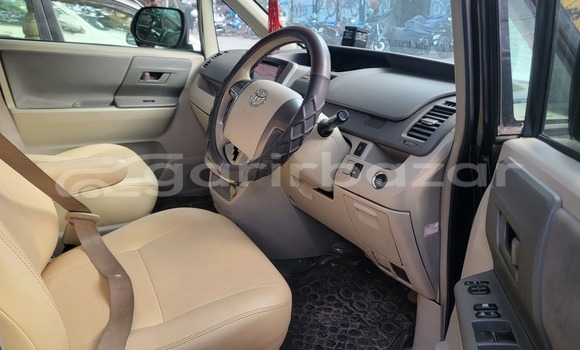 Buy Used 2009 Toyota X Noah in Dhaka, Dhaka Buy Used 2009 Toyota X Noah in Dhaka, Dhaka