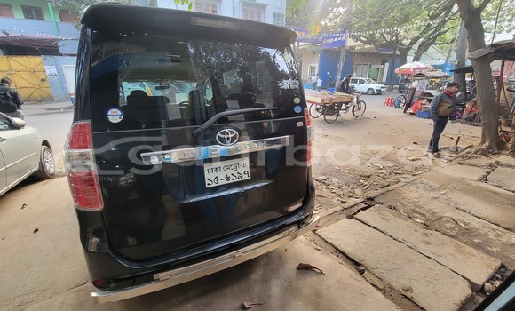 Buy Used 2009 Toyota X Noah in Dhaka, Dhaka Buy Used 2009 Toyota X Noah in Dhaka, Dhaka