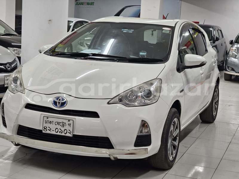 Big with watermark toyota aqua dhaka dhaka 47152