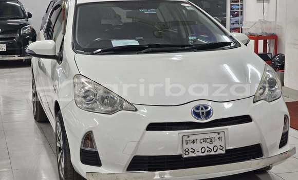 Buy Used 2013 Toyota Aqua in Dhaka, Dhaka Buy Used 2013 Toyota Aqua in Dhaka, Dhaka