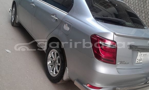 কিনুন ব্যবহৃত Toyota গাড়ী কিনুন ব্যবহৃত Toyota গাড়ী