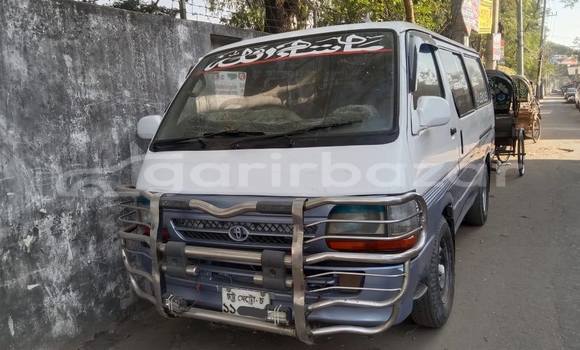 Buy Used 2003 Toyota Hiace in Dhaka, Dhaka Buy Used 2003 Toyota Hiace in Dhaka, Dhaka