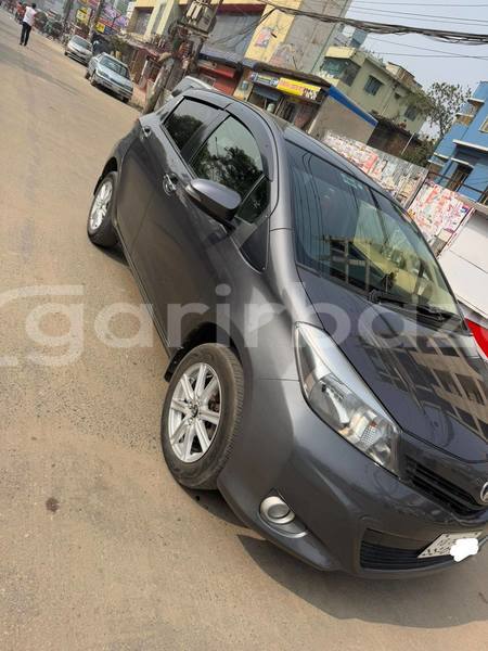 Big with watermark toyota vitz dhaka dhaka 47183