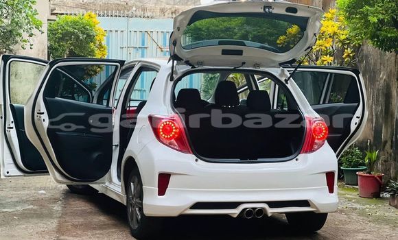 Buy Used 2011 Toyota Vitz in Dhaka, Dhaka Buy Used 2011 Toyota Vitz in Dhaka, Dhaka