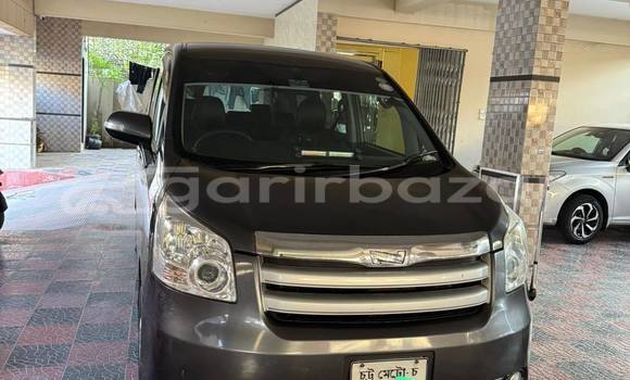 Buy Used 2008 Toyota Noah in Dhaka, Dhaka Buy Used 2008 Toyota Noah in Dhaka, Dhaka