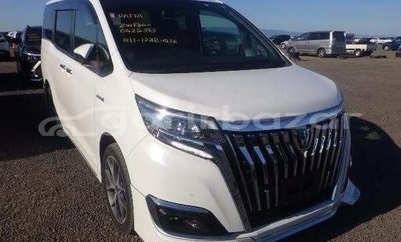 Buy Used 2019 Toyota Esquire in Dhaka, Dhaka Buy Used 2019 Toyota Esquire in Dhaka, Dhaka